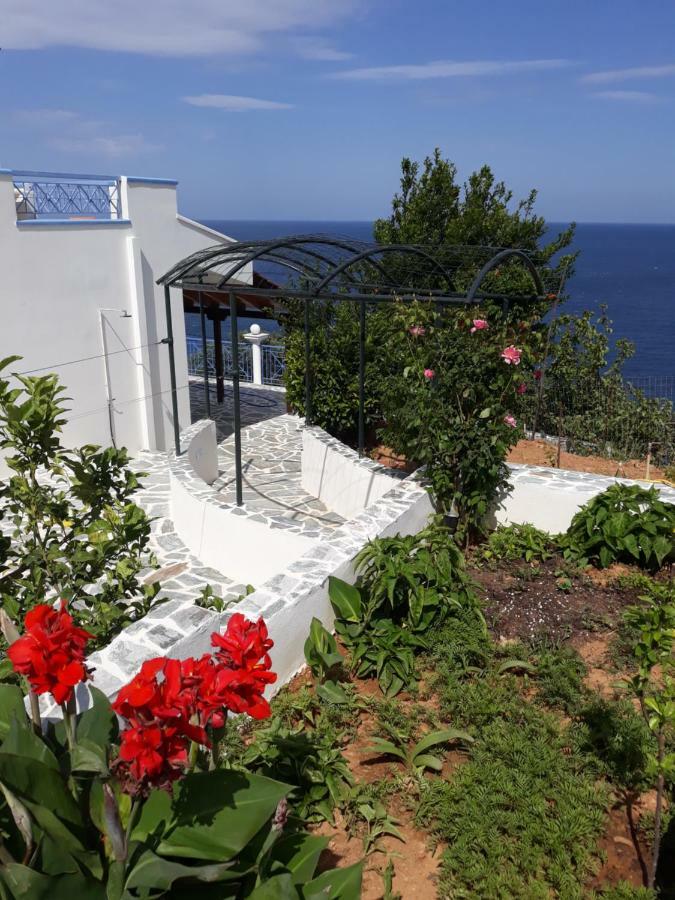 Korasida Blue Coast * Akhladherí